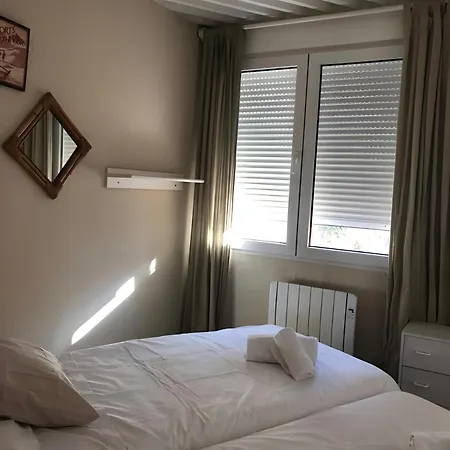 Apartment Edificio Europa Zona Media 8 Pax View